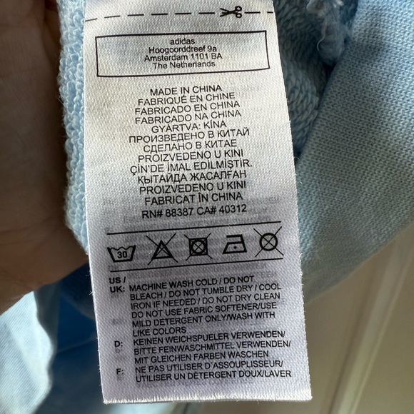 ADIDAS ORIGINALS
ADICOLOUR PREMIUM CREW SWEATSHIRT - CLEAR SKY - Picture 4 of 5